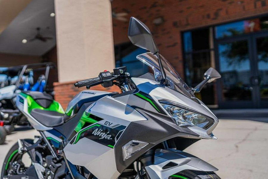 2024 Kawasaki Ninja® e-1 ABS