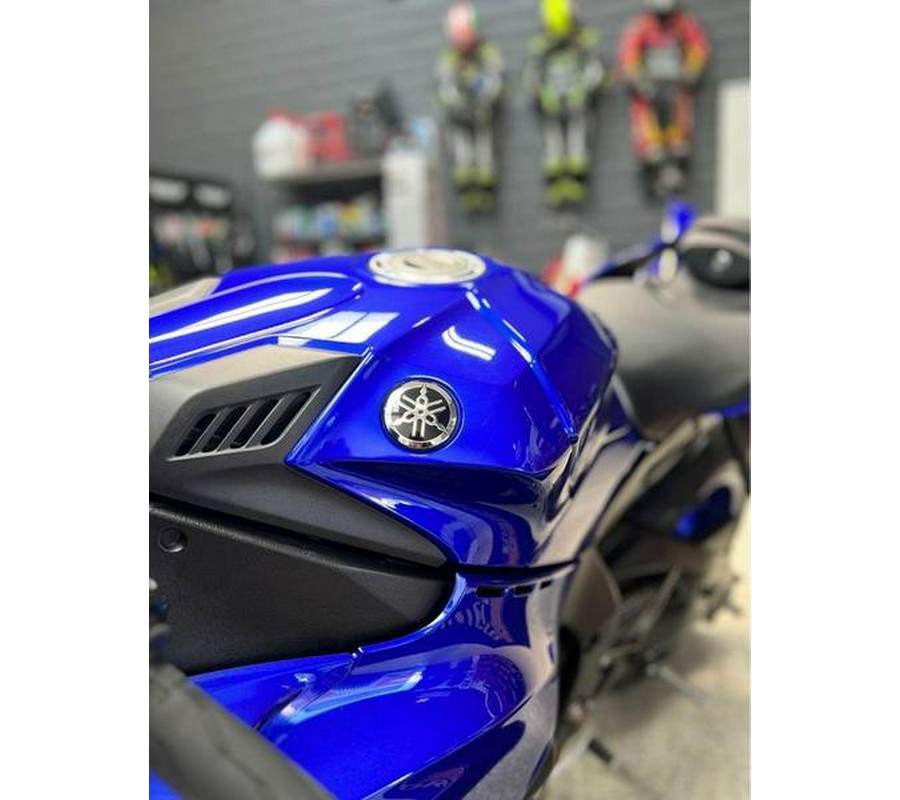 2023 Yamaha YZF-R1