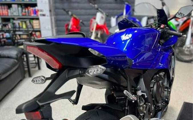 2023 Yamaha YZF-R1