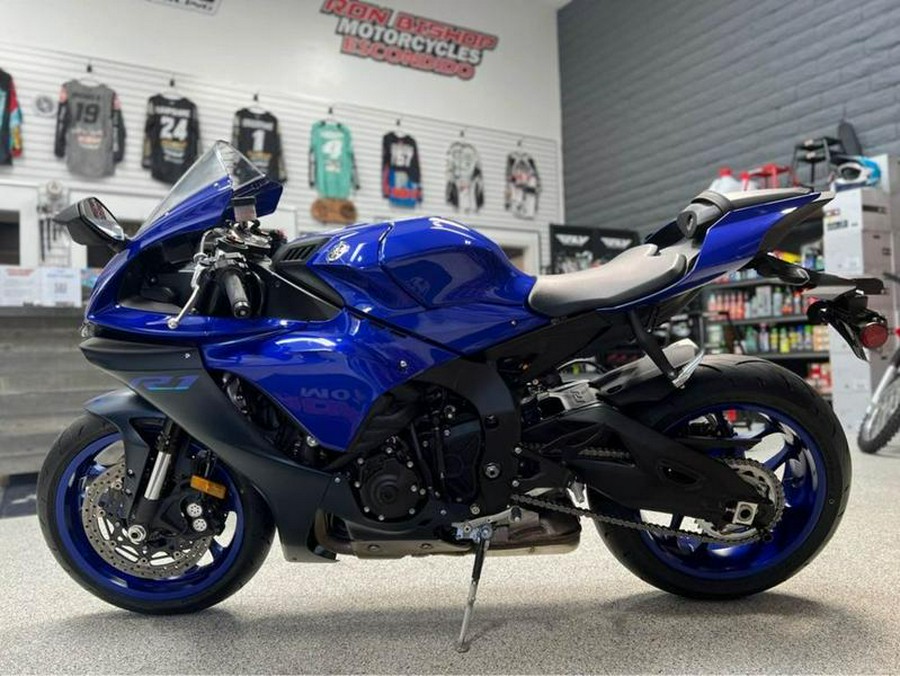 2023 Yamaha YZF-R1