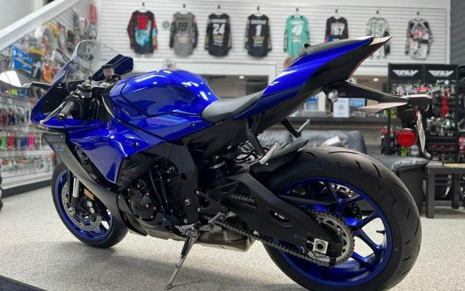 2023 Yamaha YZF-R1