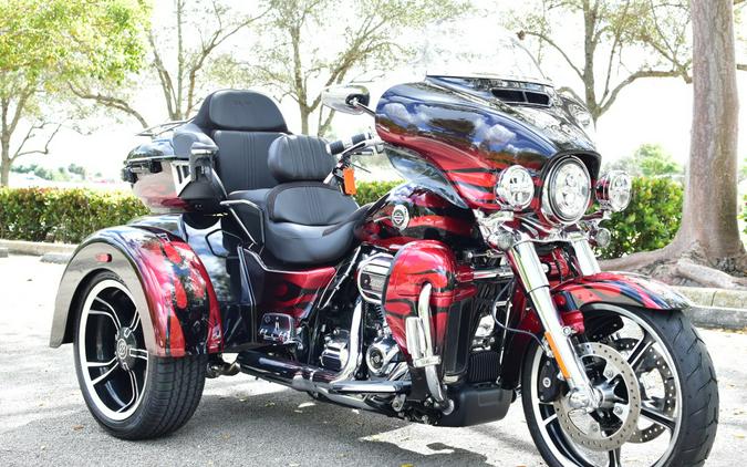 2022 Harley-Davidson CVO Tri Glide