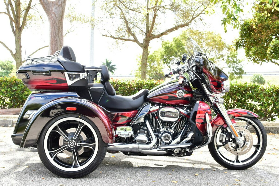 2022 Harley-Davidson CVO Tri Glide