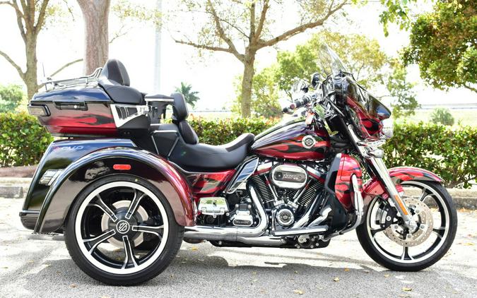 2022 Harley-Davidson CVO Tri Glide