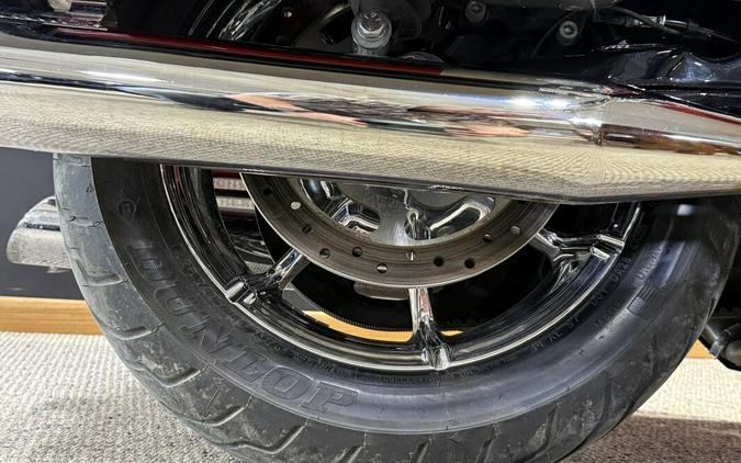 2016 Harley-Davidson® CVO™ Road Glide® Ultra Ruby Red/Palladium Silver