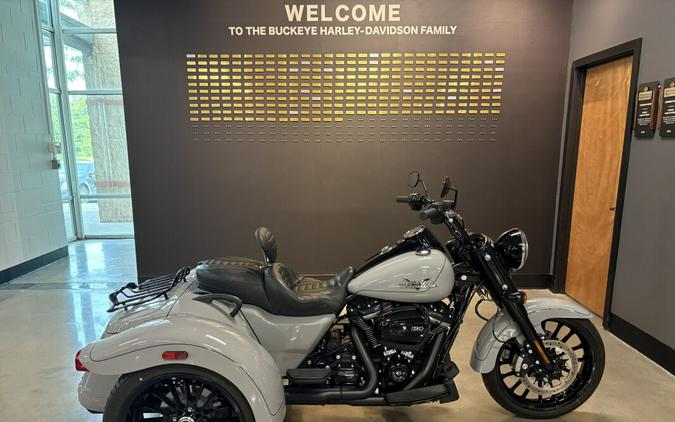 2024 Harley-Davidson® Freewheeler® Billiard Gray