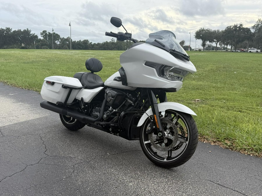 FLTRX 2025 Road Glide