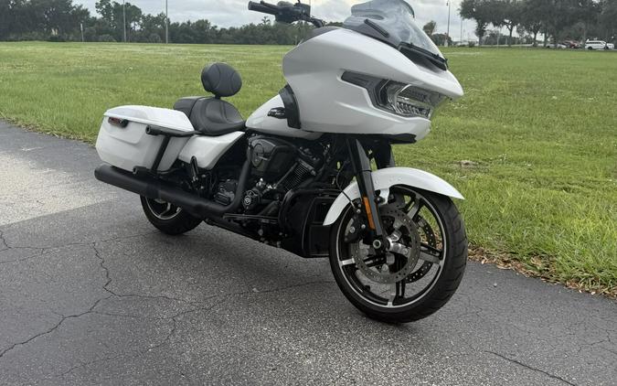 FLTRX 2025 Road Glide
