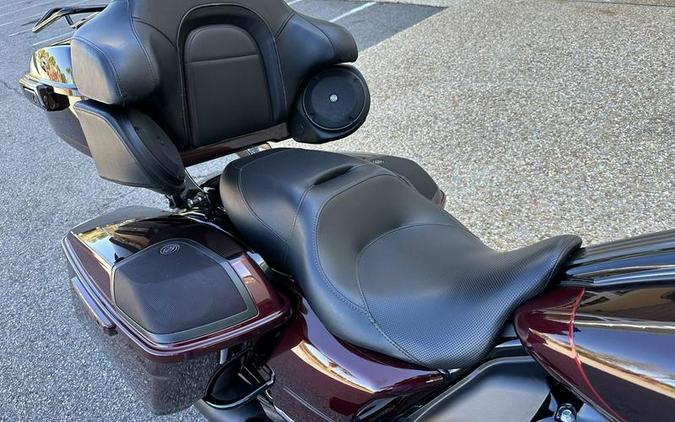 2019 Harley-Davidson® FLHXSE - CVO™ Street Glide®