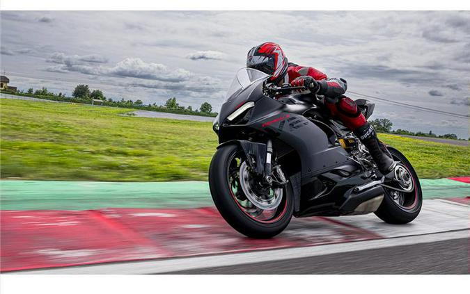 2024 Ducati Panigale V2 Thrilling Black