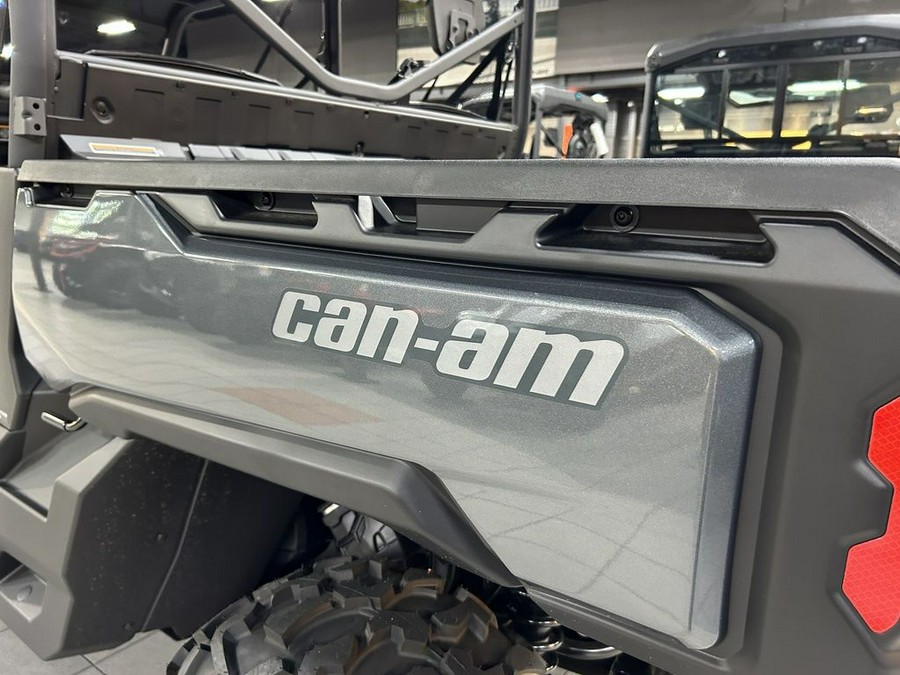 2025 Can-Am™ Defender MAX DPS HD9