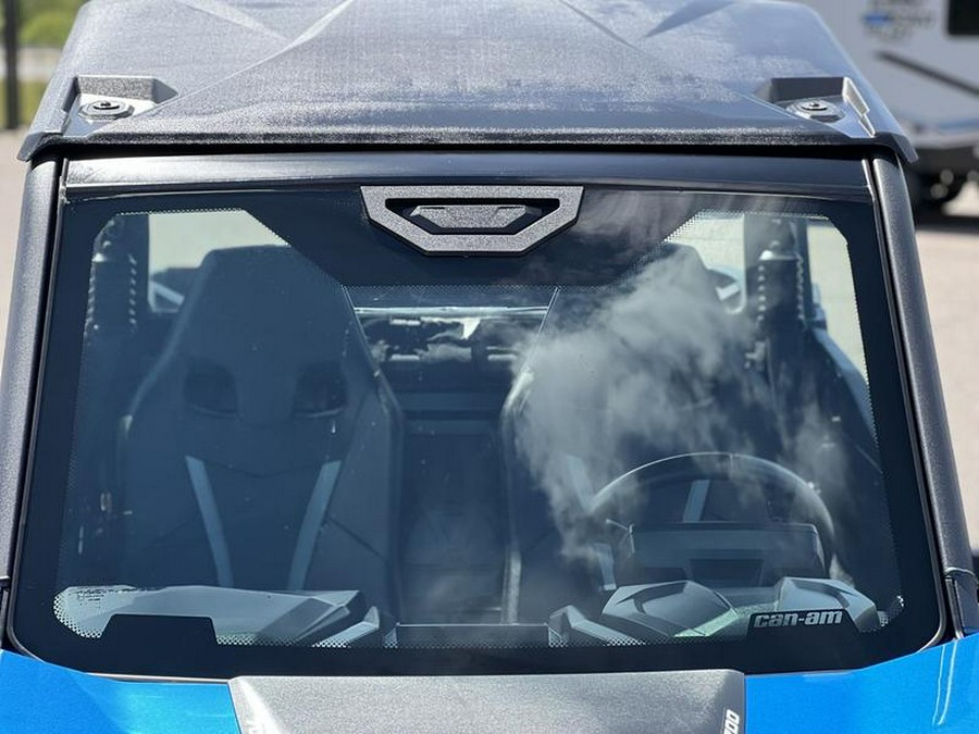 2023 Can-Am® Commander XT 700