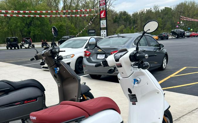 2025 Keeway Sixties 300i