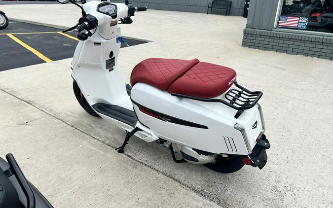 2025 Keeway Sixties 300i