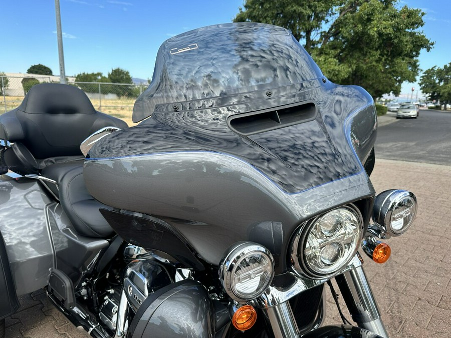 FLHTCUTG 2022 Tri Glide Ultra