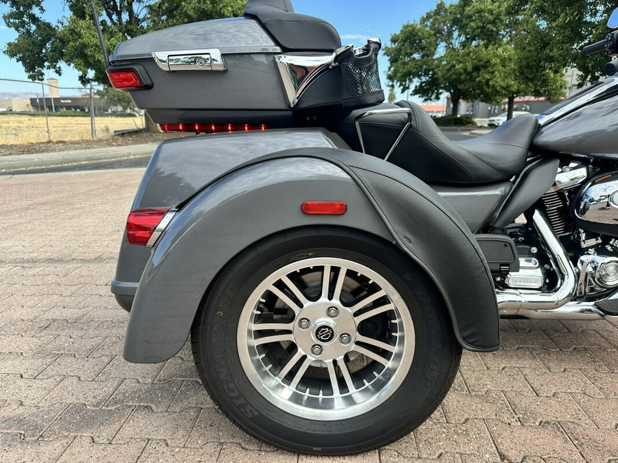 FLHTCUTG 2022 Tri Glide Ultra