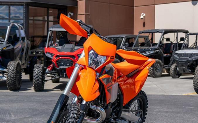 2025 KTM XC 300 W