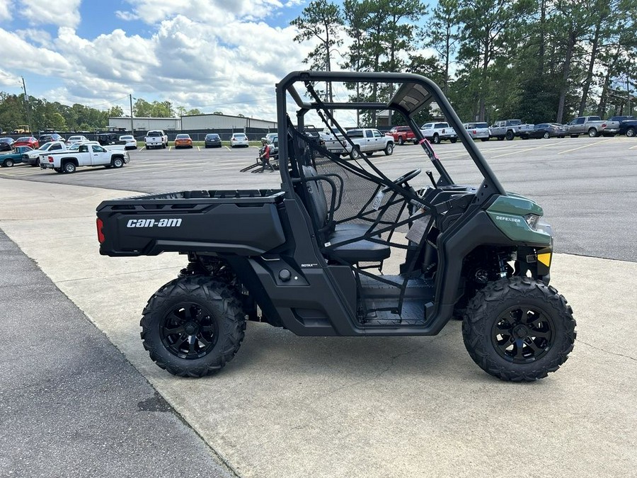 2025 Can-Am™ Defender DPS HD7