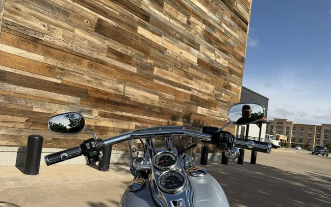 2019 Harley-Davidson® Low Rider® Barracuda Silver