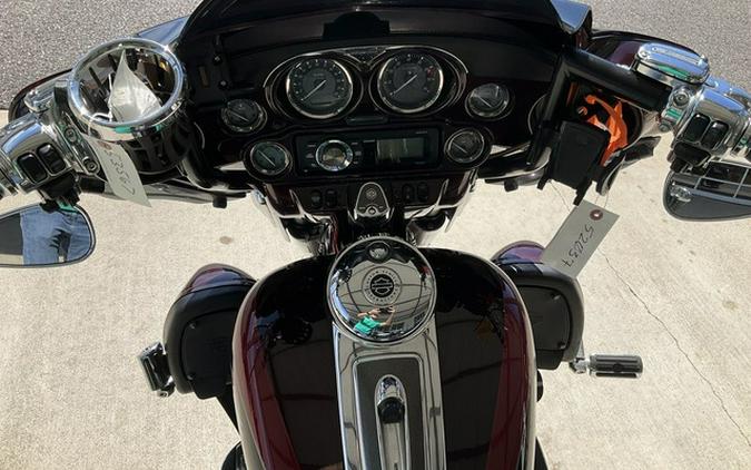 2013 Harley-Davidson Touring FLHTCUSE8 - CVO Ultra Classic Electra Glide