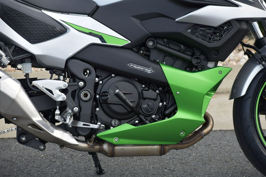 2024 Kawasaki Z7 Hybrid ABS