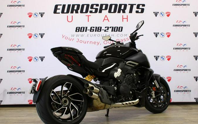 New 2024 Ducati DIAVEL V4