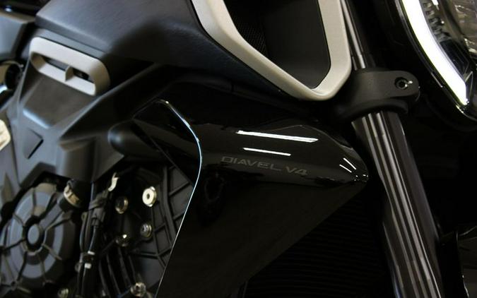 New 2024 Ducati DIAVEL V4