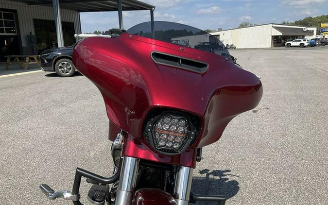 2017 Harley-Davidson Street Glide FLHXS - Special