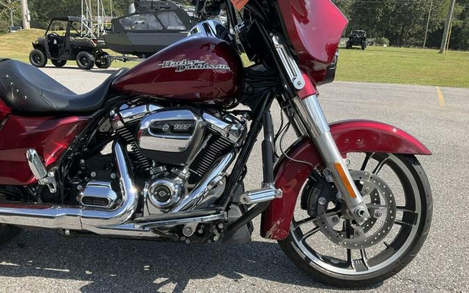 2017 Harley-Davidson Street Glide FLHXS - Special
