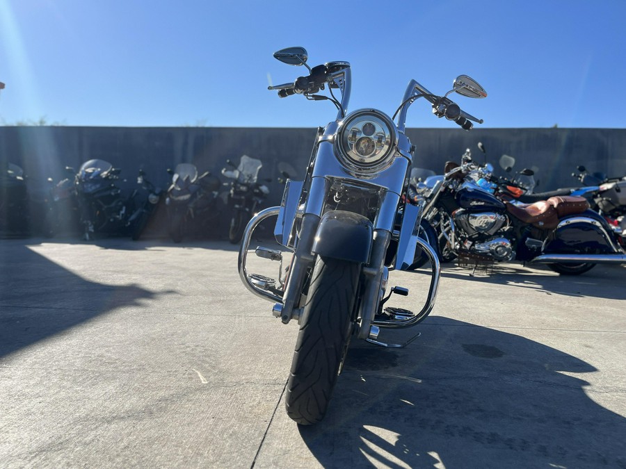 2014 HARLEY Dyna Switchback