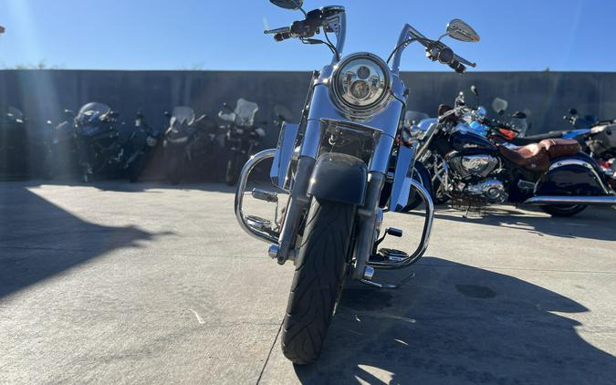 2014 HARLEY Dyna Switchback