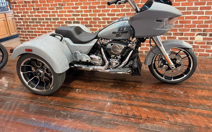 FLTRT 2026 Road Glide 3