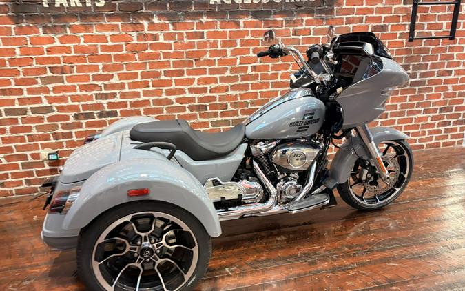 FLTRT 2026 Road Glide 3