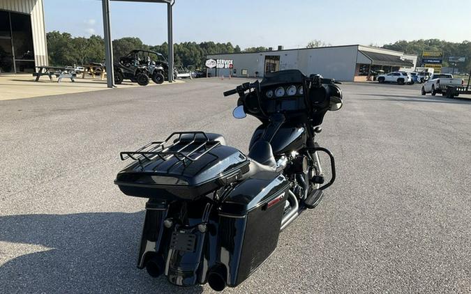 2017 Harley-Davidson Street Glide FLHX