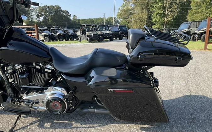 2017 Harley-Davidson Street Glide FLHX
