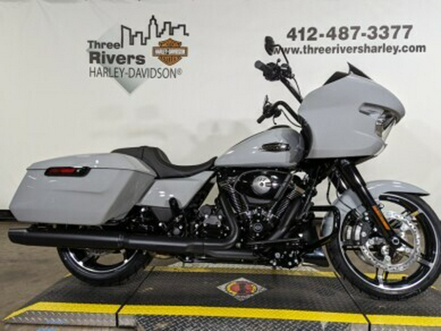 2024 Harley-Davidson Road Glide® Billiard Gray – Black Finish