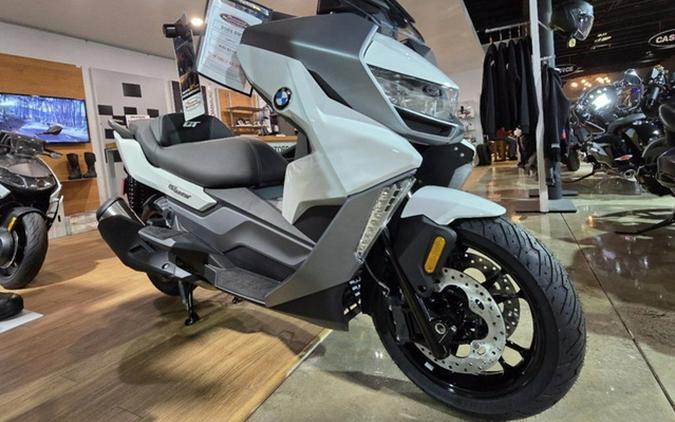 2024 BMW C 400 GT Alpine White