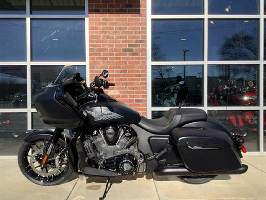 2024 Indian Motorcycle Challenger® Dark Horse®