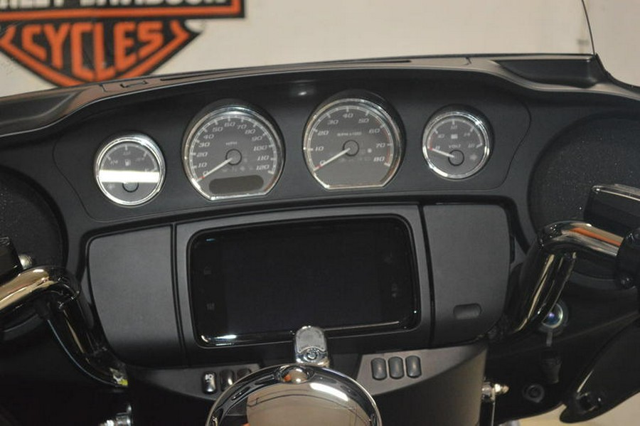 2019 Harley-Davidson® FLHTCUTG - Tri Glide® Ultra