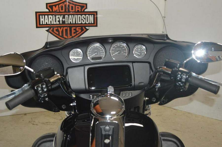 2019 Harley-Davidson® FLHTCUTG - Tri Glide® Ultra