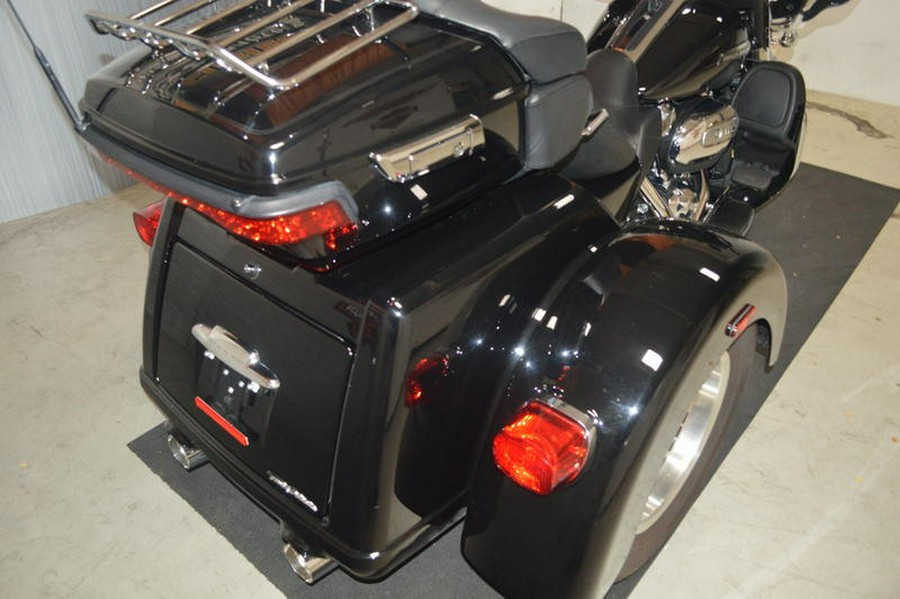 2019 Harley-Davidson® FLHTCUTG - Tri Glide® Ultra