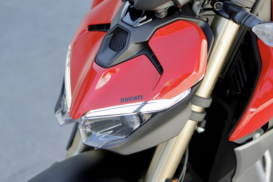 2026 Ducati Streetfighter V2
