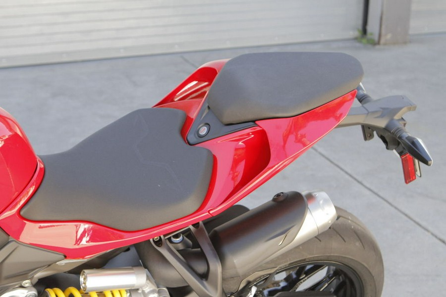 2026 Ducati Streetfighter V2