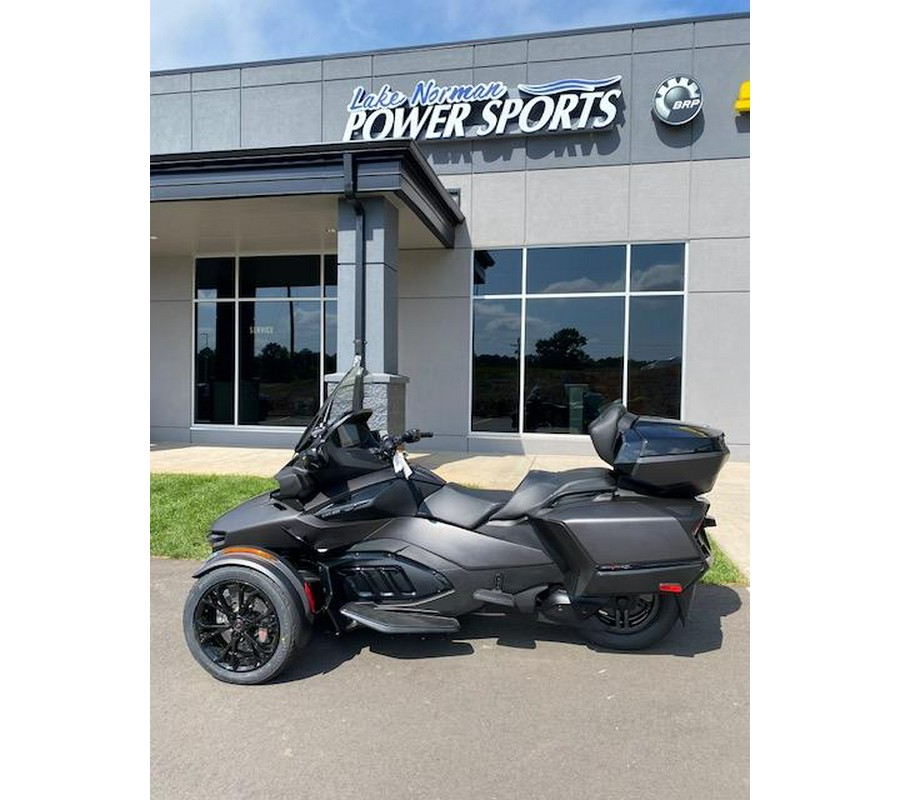 2024 Can-Am™ Spyder RT Limited