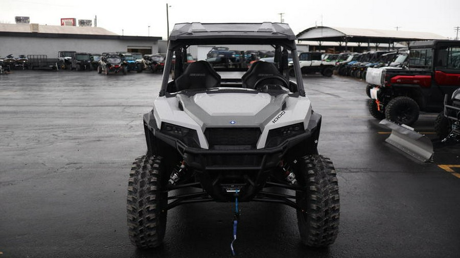 2026 Polaris® General XP 4 1000 Sport