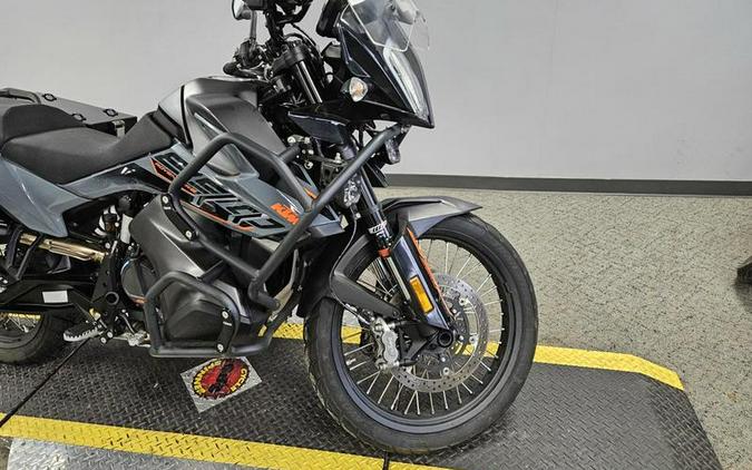 2022 KTM 890 Adventure
