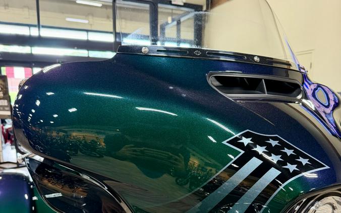 2021 FLHTCUTG Tri Glide® Ultra