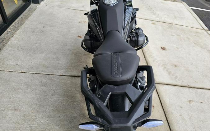 2026 BMW R 1300 RS - BLACK STORM METALLIC - TRIPLE BLACK