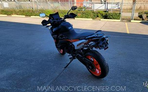 2024 KTM 890 SMT