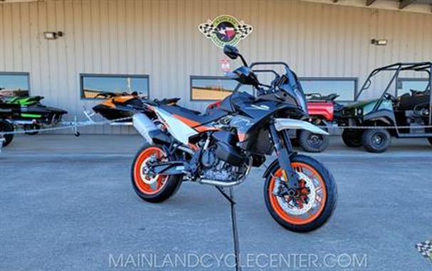 2024 KTM 890 SMT